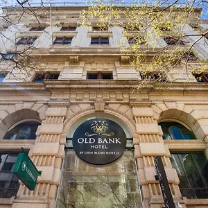 Old Bank - Lion Roars & 4*, Kaapstad Zuid-Afrika